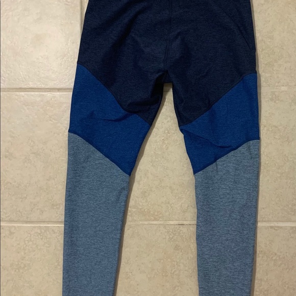 Outdoor Voices 7/8 Leggings - Color Block - Picture 2 of 5